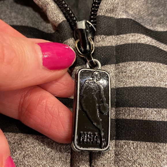 UNK Boston Celtics NBA Gray and Black Medium Zip Up Jacket - Picture 14 of 17